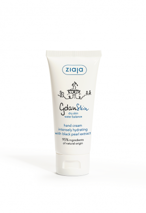 hand cream with black pearl extract